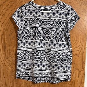 The Limited Navy and White Geometric Short Sleeve blouse